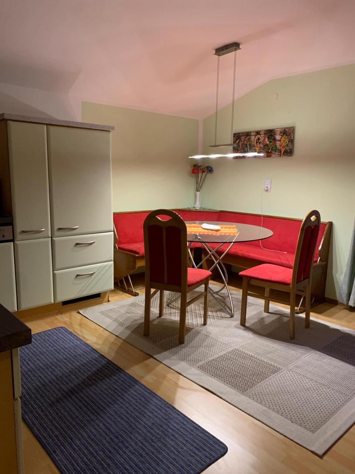 אנברג אים לאמרטל Ferienwohnung Marianne מראה חיצוני תמונה