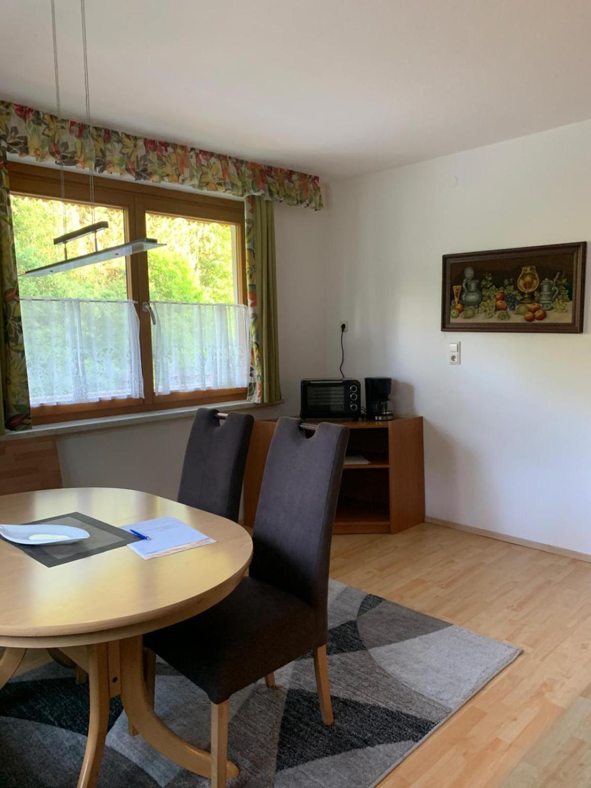 אנברג אים לאמרטל Ferienwohnung Marianne מראה חיצוני תמונה